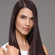 Dealing with Frizzy Hair: Do I Need a Straightening or Smoothing Service?